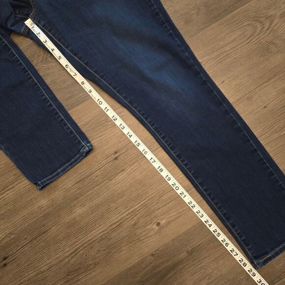 Levi's Women's 311 Shaping Skinny Jeans Dark Wash Size 32 - Picture 7 of 11